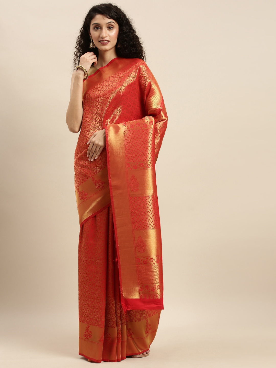 

Mitera Red & Gold-Toned Silk Blend Woven Design Kanjeevaram Saree