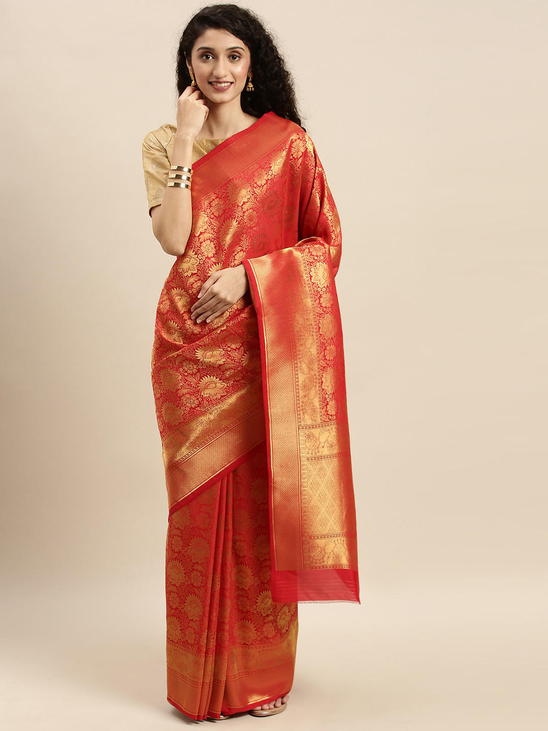 

Mitera Red & Gold-Toned Silk Blend Woven Design Kanjeevaram Saree