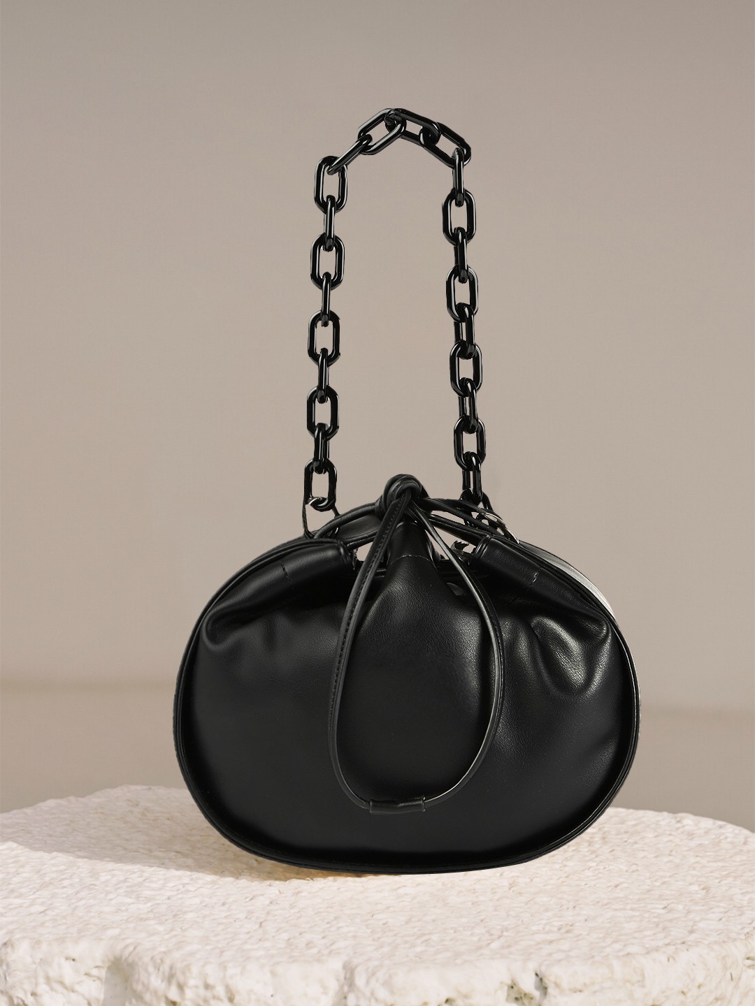 

DressBerry Black Solid Handheld Bag