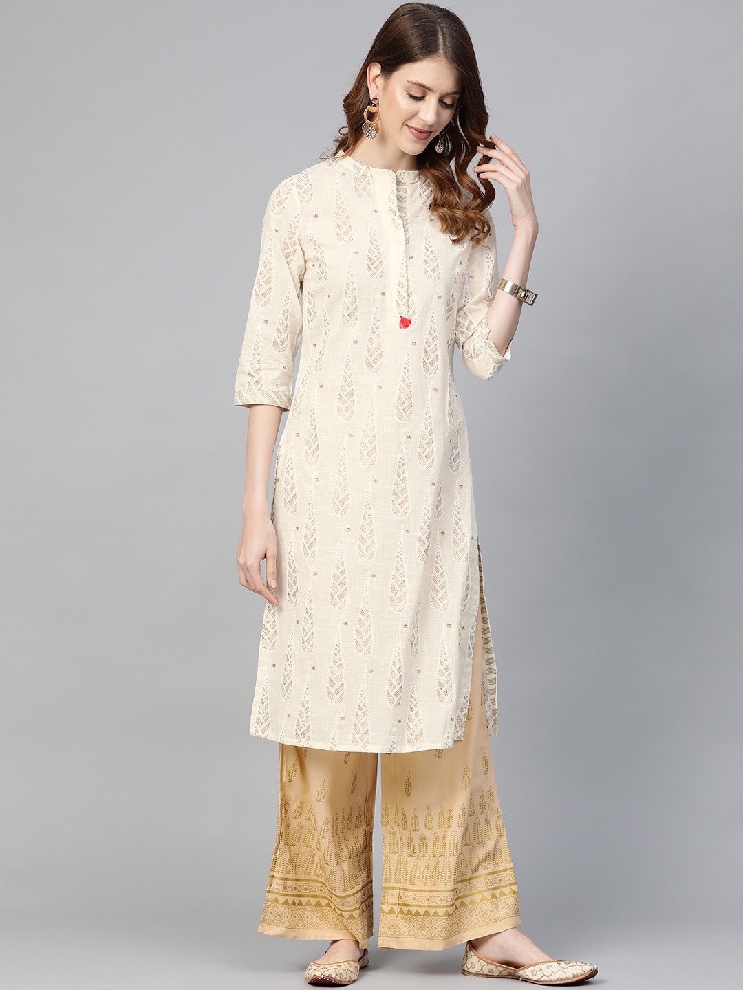

Fabindia Women Off-White & Golden Paisley Printed Straight Kurta
