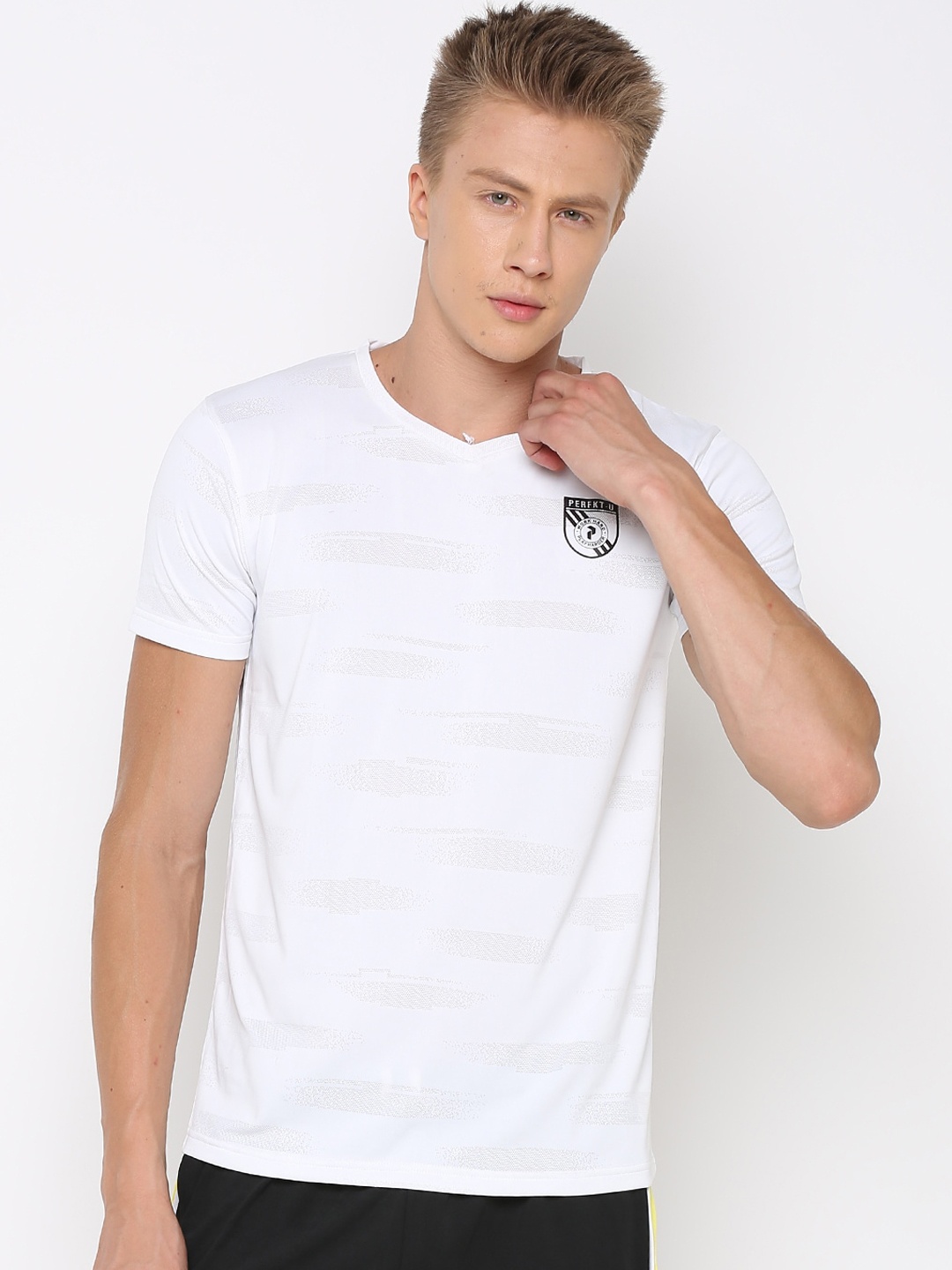 

PERFKT-U Men White Self-Design Round Neck Running T-shirt