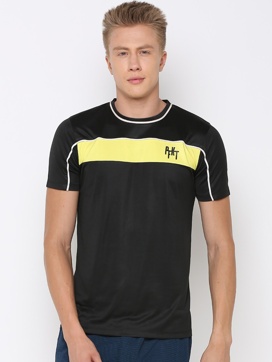 

PERFKT-U Men Black & Yellow Colourblocked Round Neck Running T-shirt