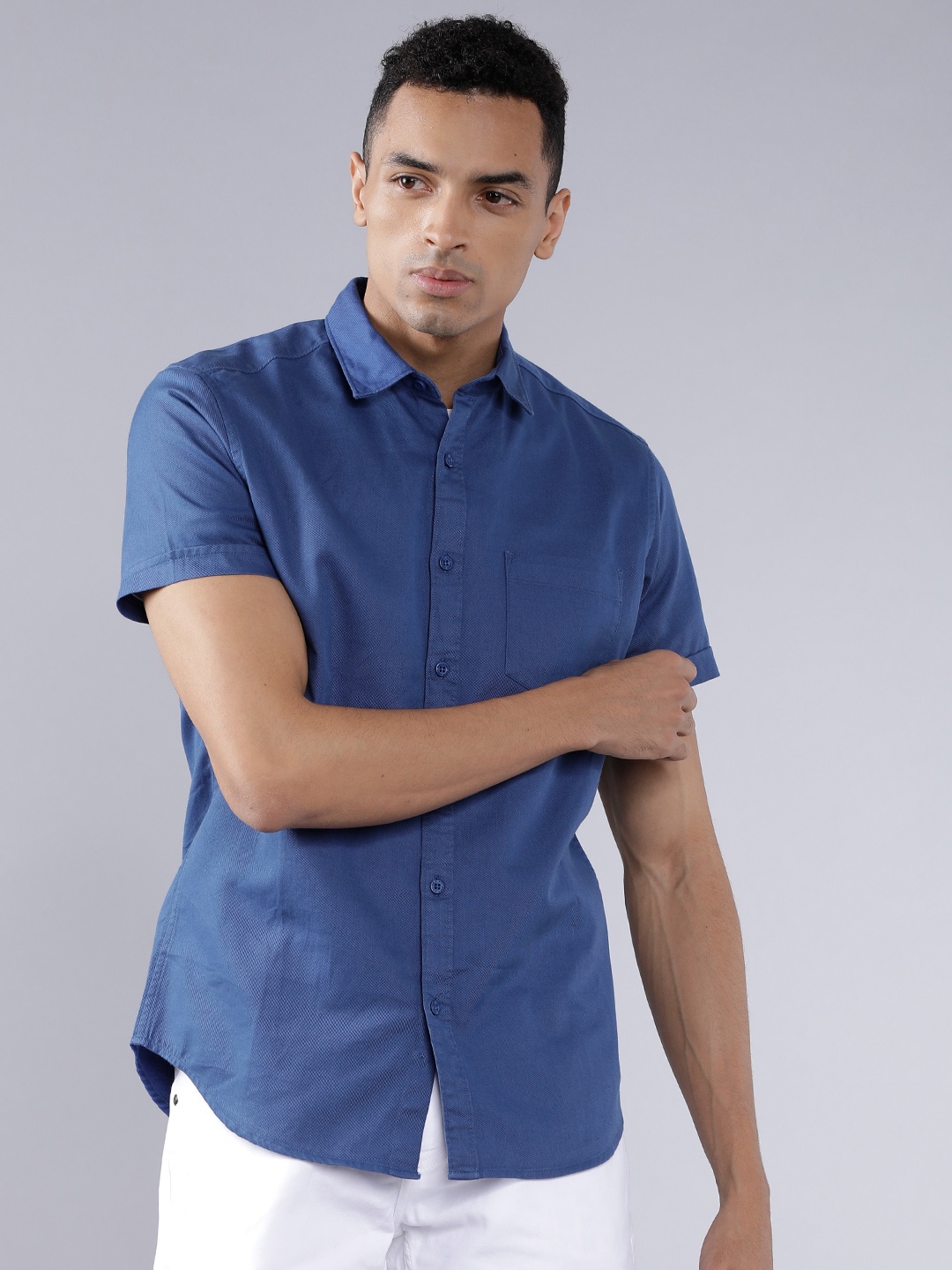 

HIGHLANDER Men Blue Slim Fit Solid Casual Shirt