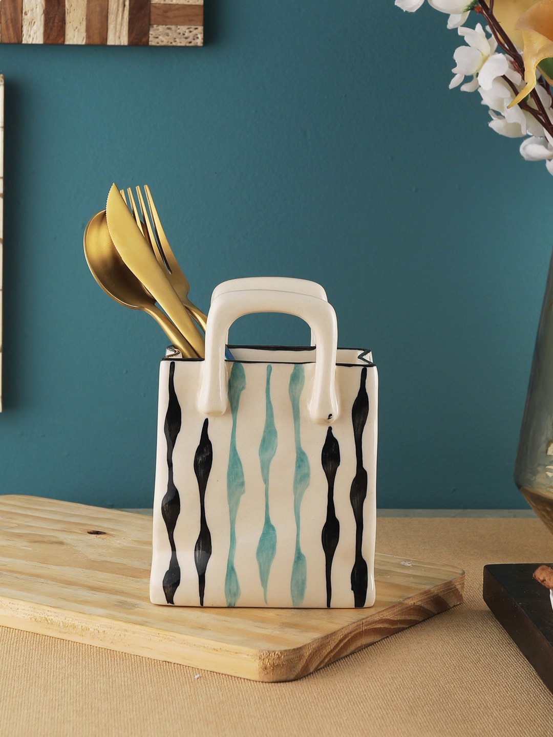 

VarEesha Off-White & Blue Printed Ceramic Cutlery Holder