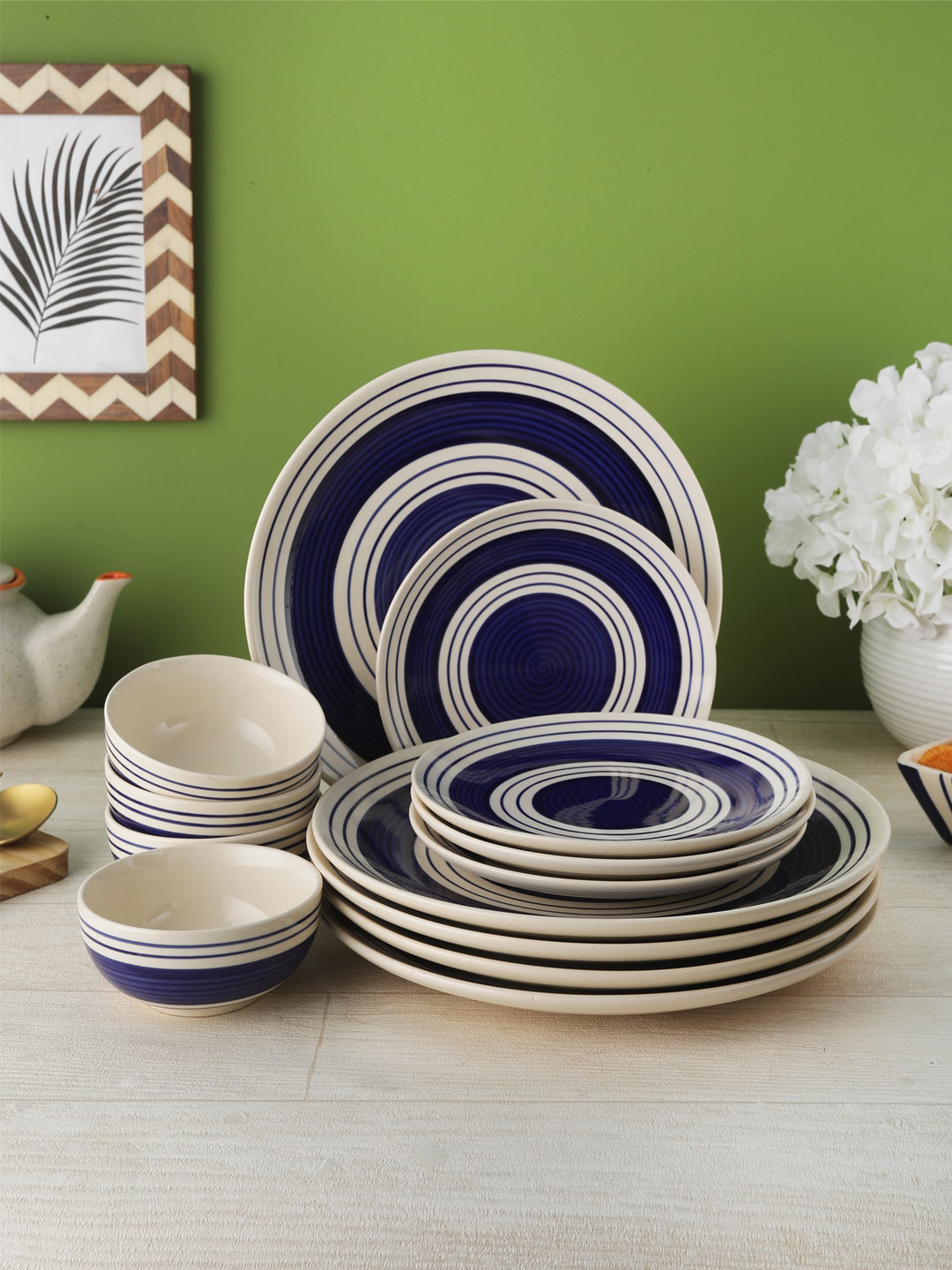 

VarEesha Blue & Off-White 12-Pieces Textured Ceramic Dinner Set Set