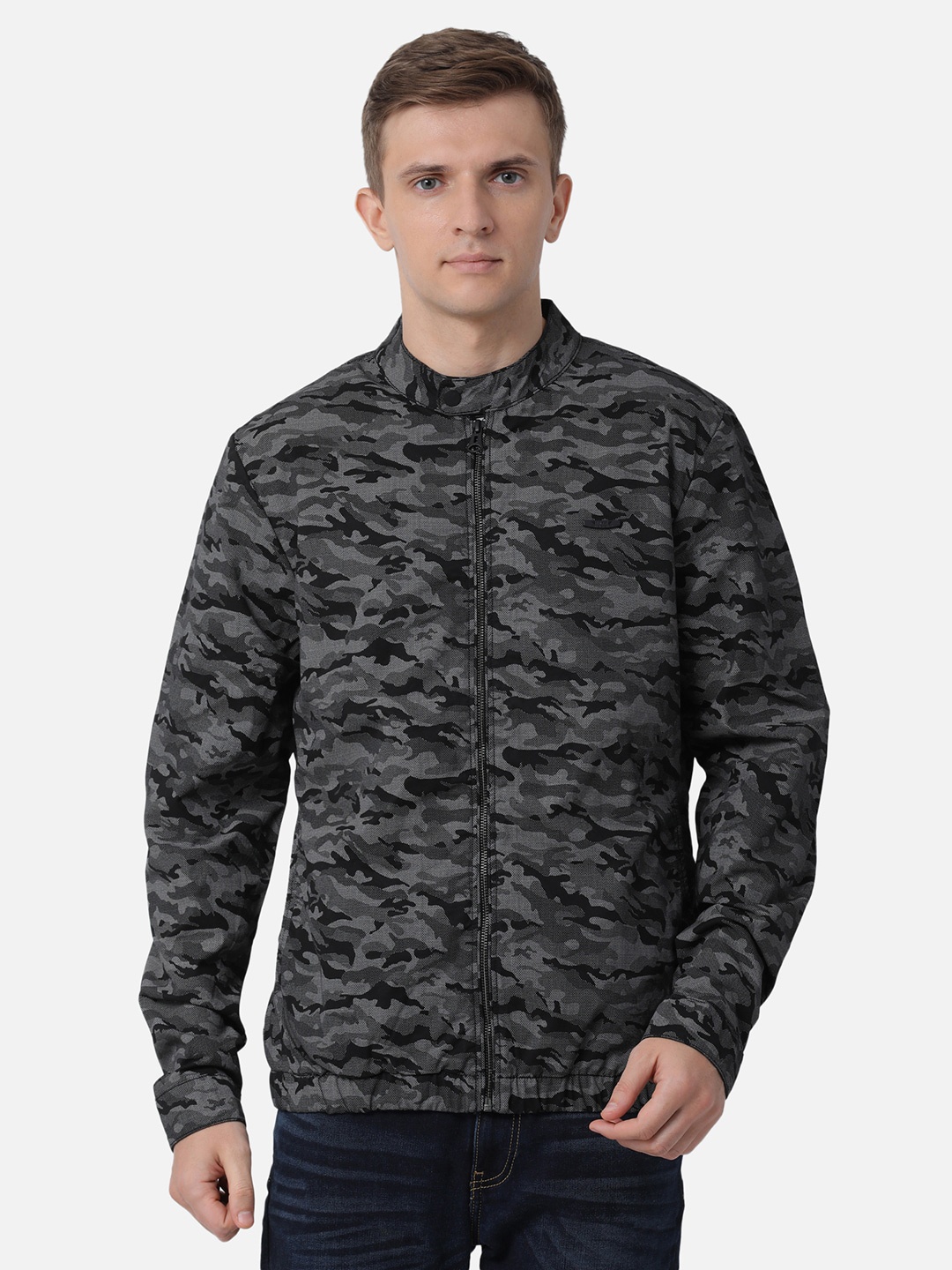 

t-base Men Grey & Black Camouflage Print Lightweight Bomber Jacket