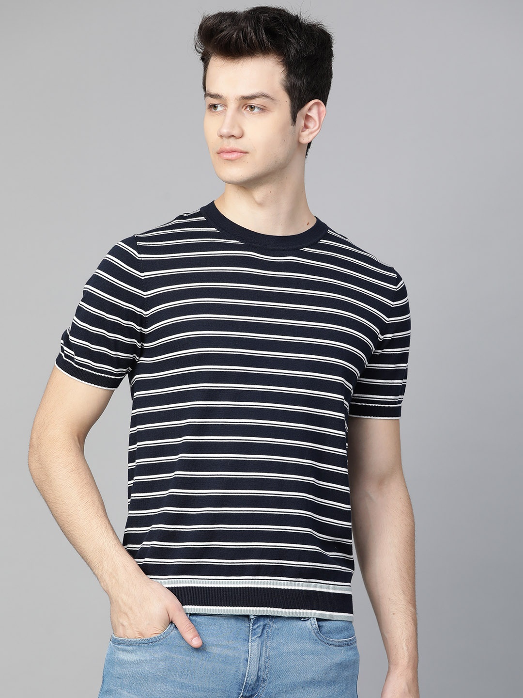 

Marks & Spencer Men Navy Blue & White Striped Round Neck T-shirt