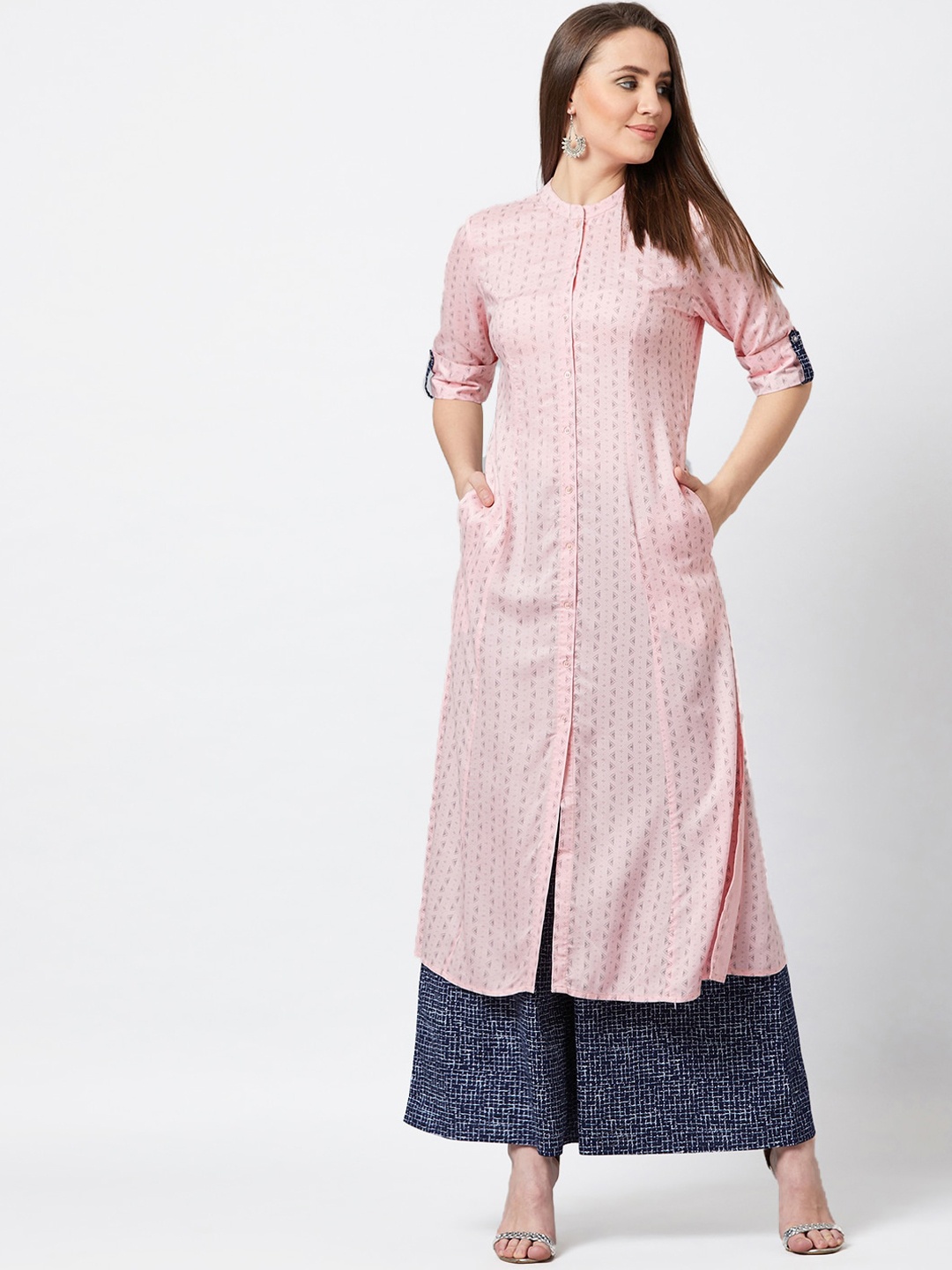 

PANIT Women Pink & Navy Blue Printed Kurta with Palazzos