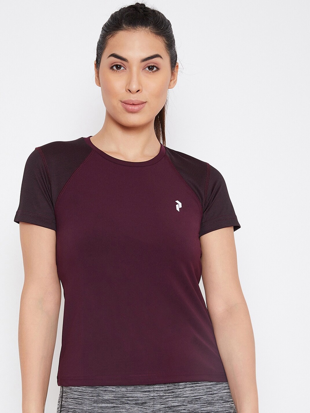 

PERFKT-U Women Maroon Solid Round Neck T-shirt