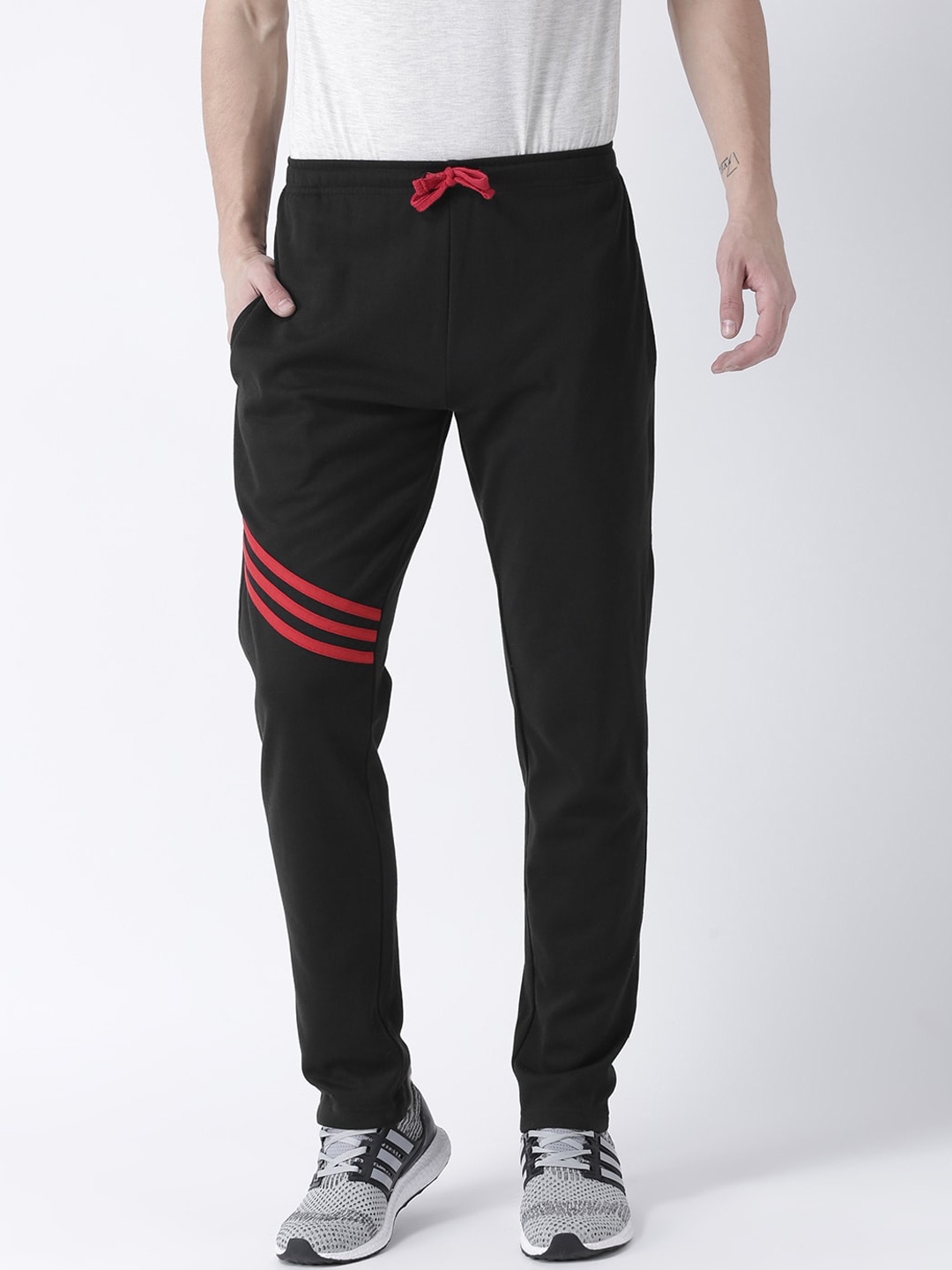 

Club York Men Black Solid Slim-Fit Joggers