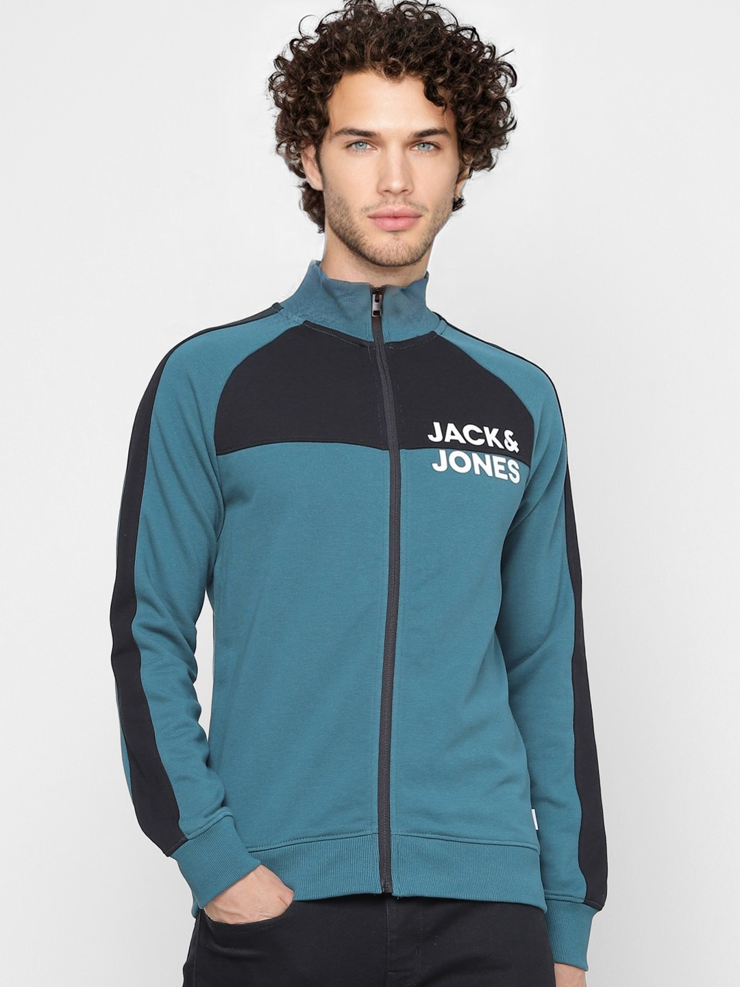 

Jack & Jones Men Teal Blue & Black Colourblocked Sweatshirt
