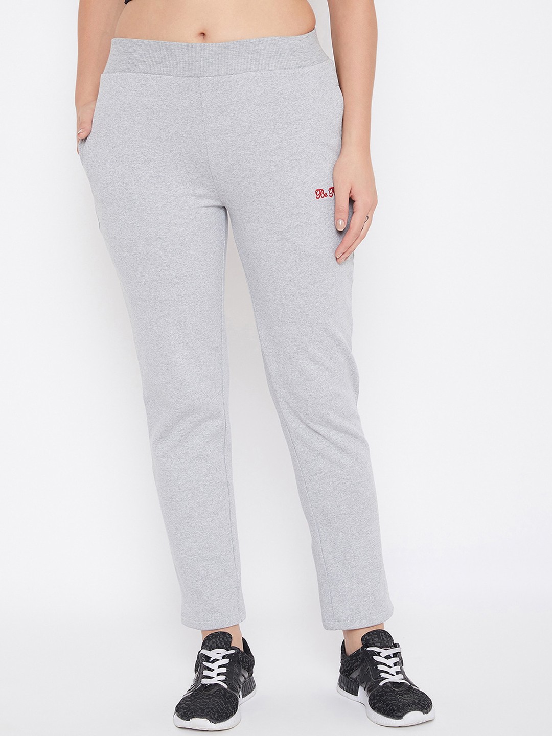 

PERFKT-U Women Grey Solid Straight-Fit Fleece Track Pants