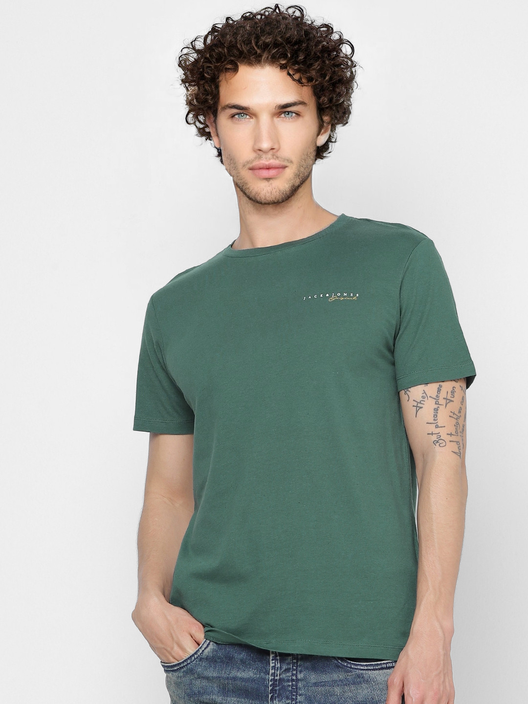 

Jack Jones Men Green Solid Round Neck Pure Cotton T-shirt