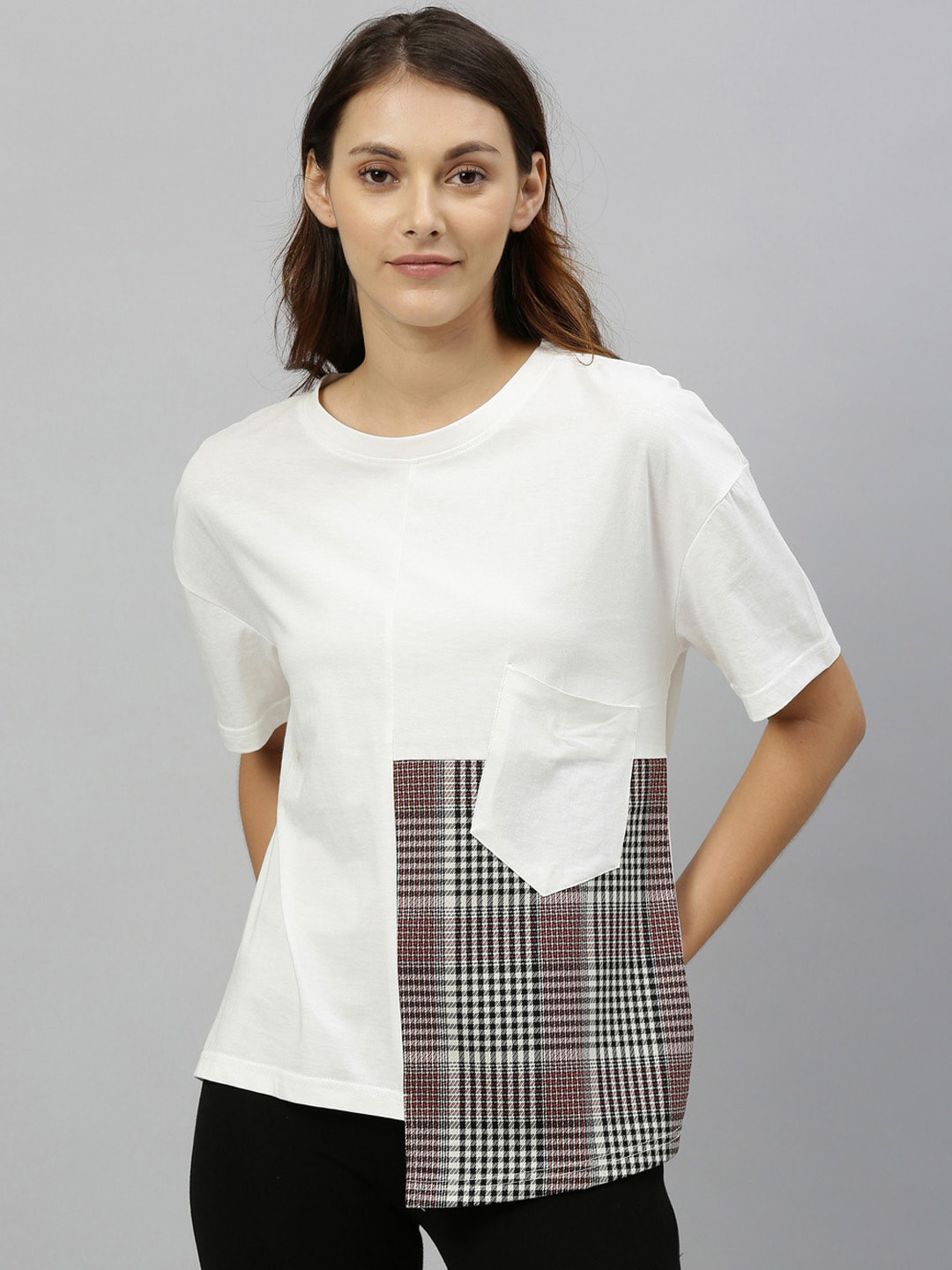 

RAREISM Women White & Black Colourblocked Top