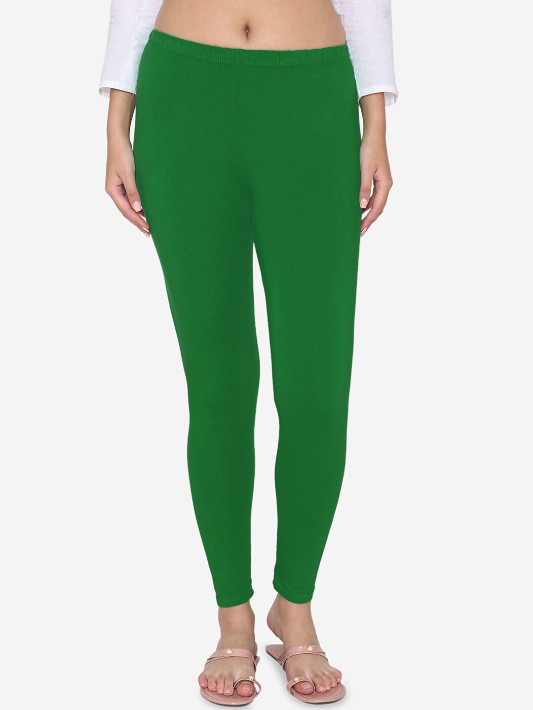 

Vami Women Green Solid Ankle-Length Stretchable Leggings