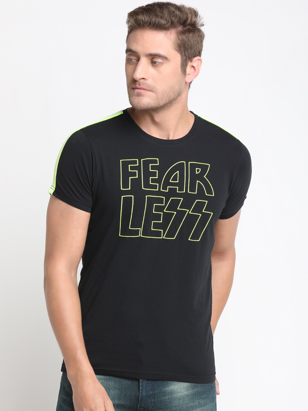 

Pepe Jeans Men Black & Green Printed Round Neck T-shirt