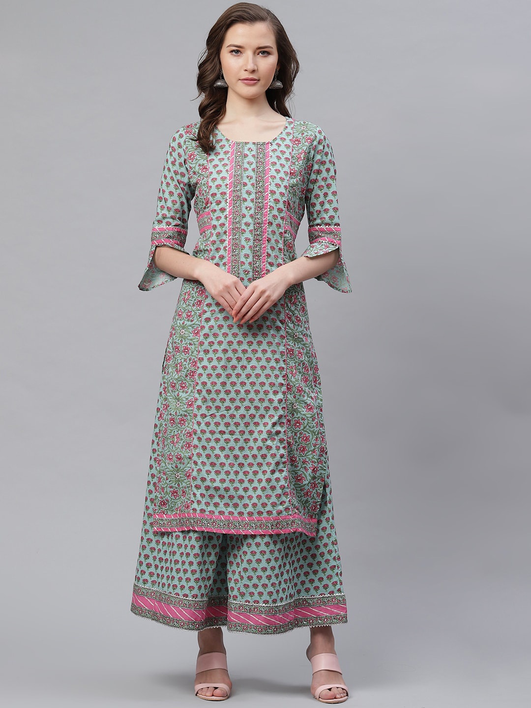 

Divena Women Blue & Pink Printed Kurta with Palazzos