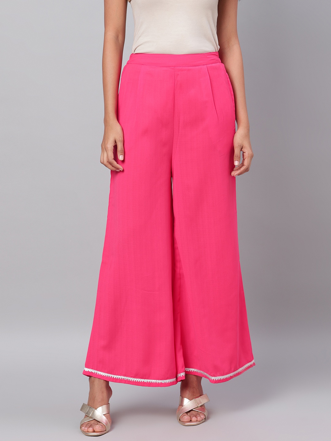 

Myshka Women Pink Solid Wide Leg Palazzos