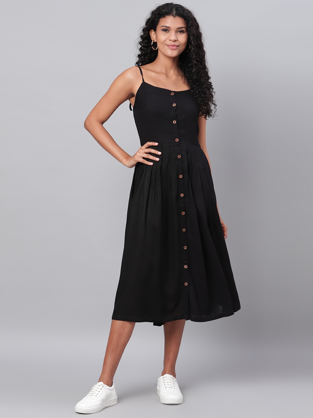 

Myshka Black Pleated A-Line Dress