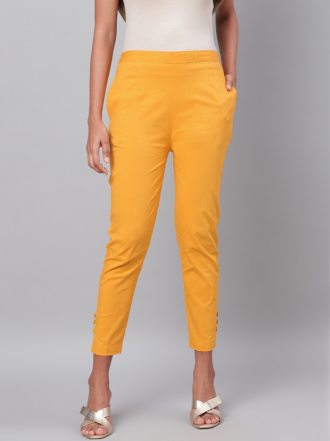 

Myshka Women Yellow Regular Fit Solid Cropped Trousers