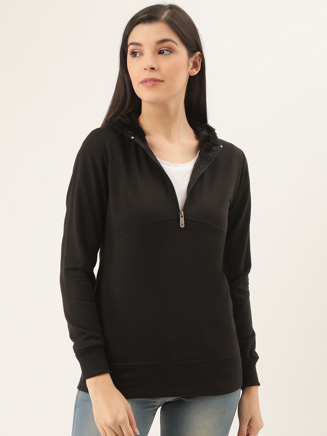 

Belle Fille Women Black Solid Hooded Sweatshirt
