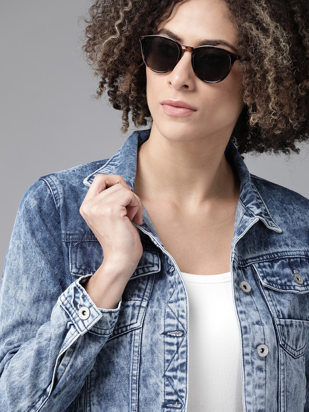 

Roadster Women Blue Washed Denim Jacket