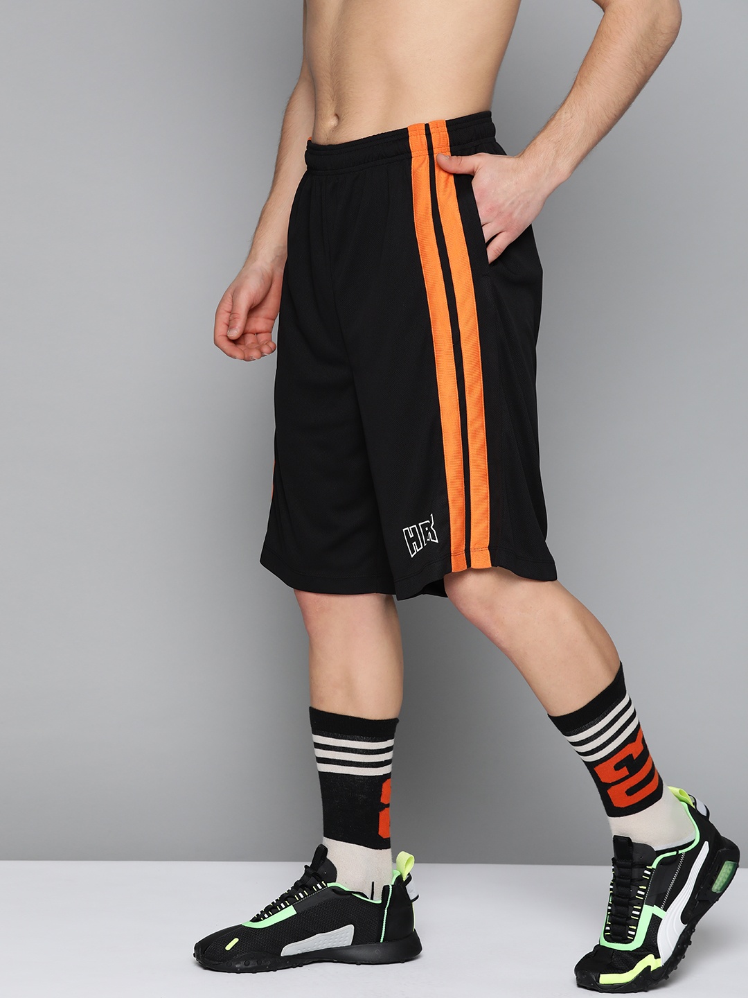 

HRX by Hrithik Roshan Men Jet Black Side Striped Regular Fit Rapid-Dry Basketball Shorts