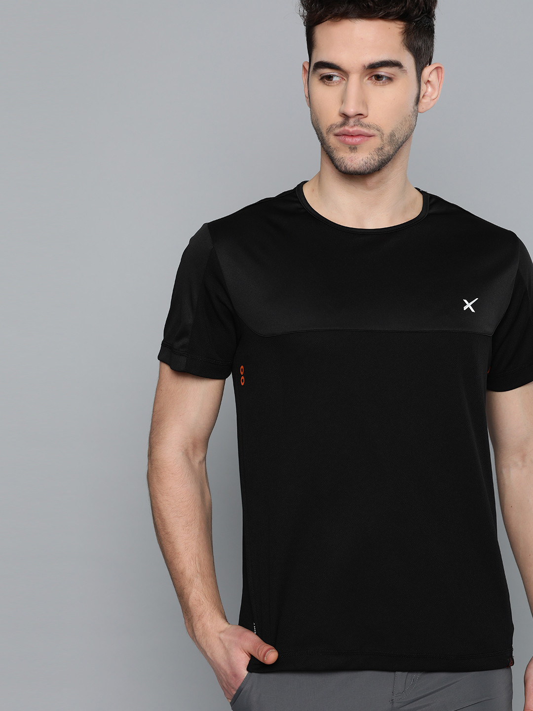 

HRX by Hrithik Roshan Men Jet Black Rapid-Dry Outdoor T-shirt