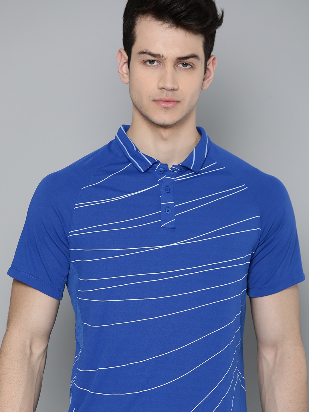 

HRX by Hrithik Roshan Men Crystal Blue Rapid-Dry Antimicrobial Racket Sport T-shirt