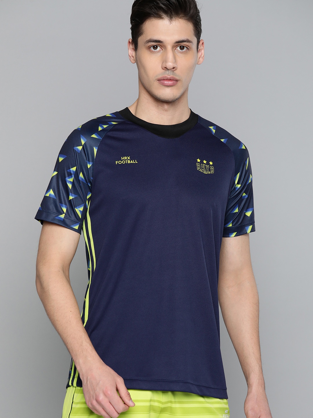 

HRX by Hrithik Roshan Men Medieval Blue Solid Rapid-Dry Football T-shirt, Navy blue