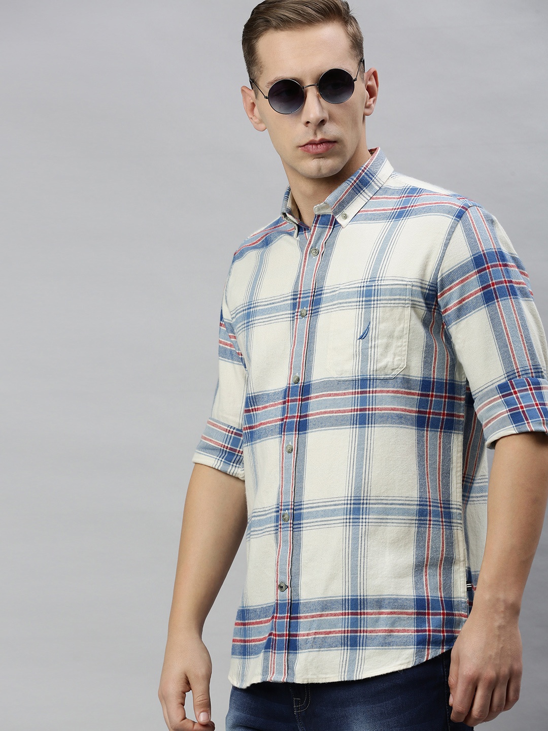 

Nautica Men Off-White & Blue Classic Regular Fit Pure Cotton Checked Casual Shirt