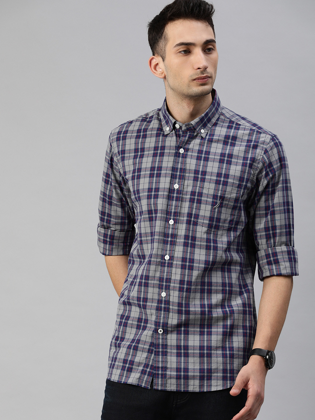 

Nautica Men Grey & Navy Blue Classic Fit Stretch Regular Checked Casual Shirt