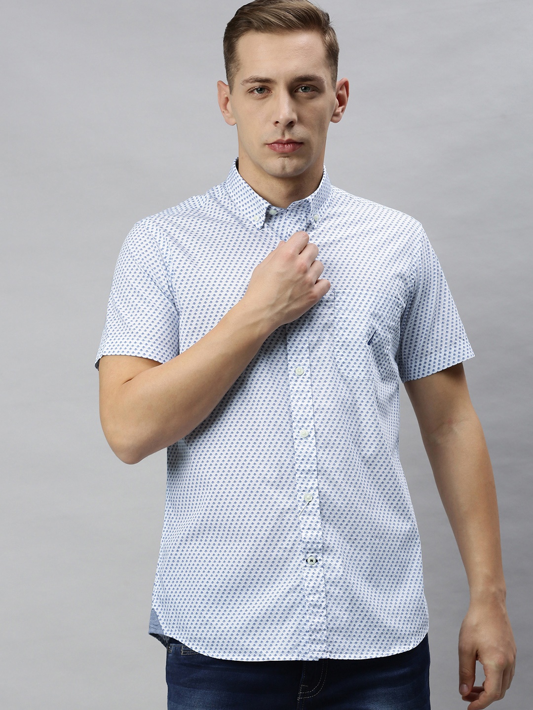 

Nautica Men White & Blue Classic Fit Printed Stretchable Casual Shirt