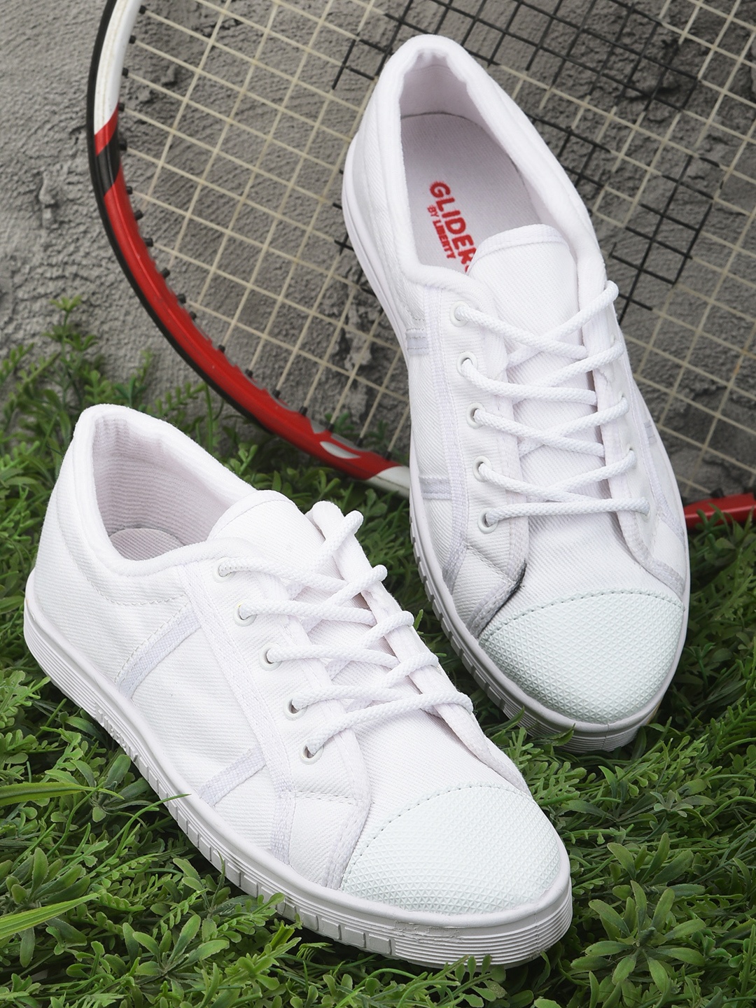 

Liberty Men White Solid Sneakers