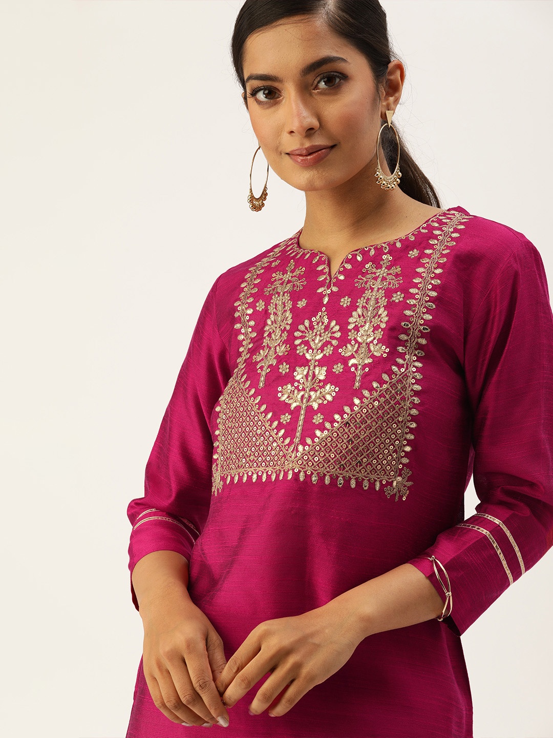 

Varanga Women Magenta Pink Yoke Design Straight Kurta with Gotta Patti & Sequins