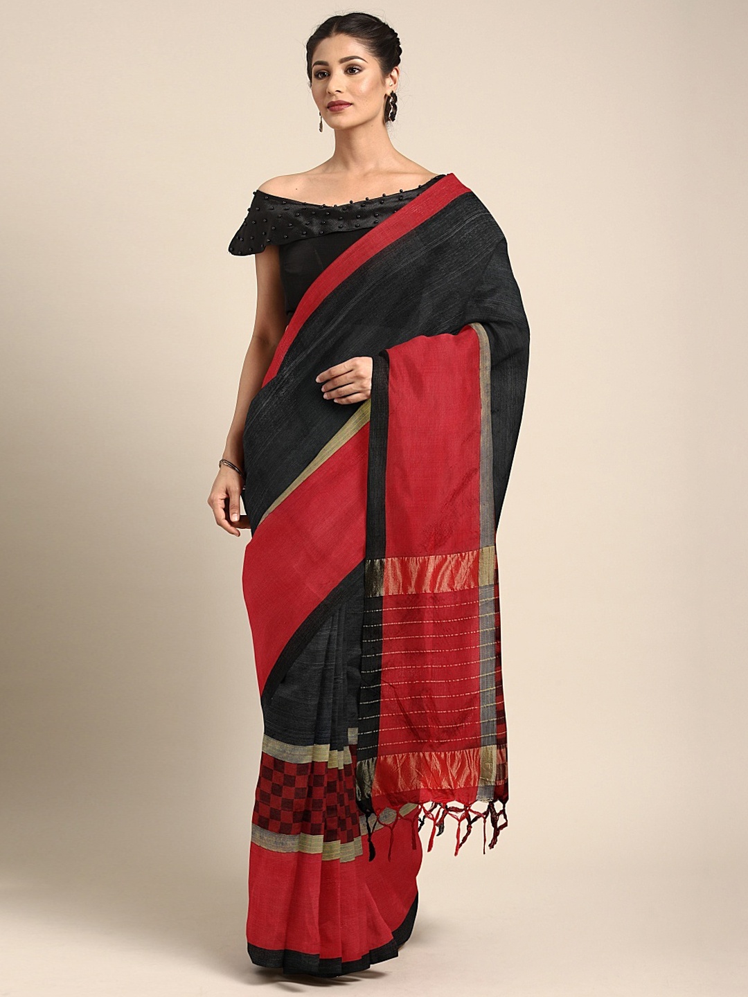 

Mitera Black & Red Silk Cotton Solid Saree