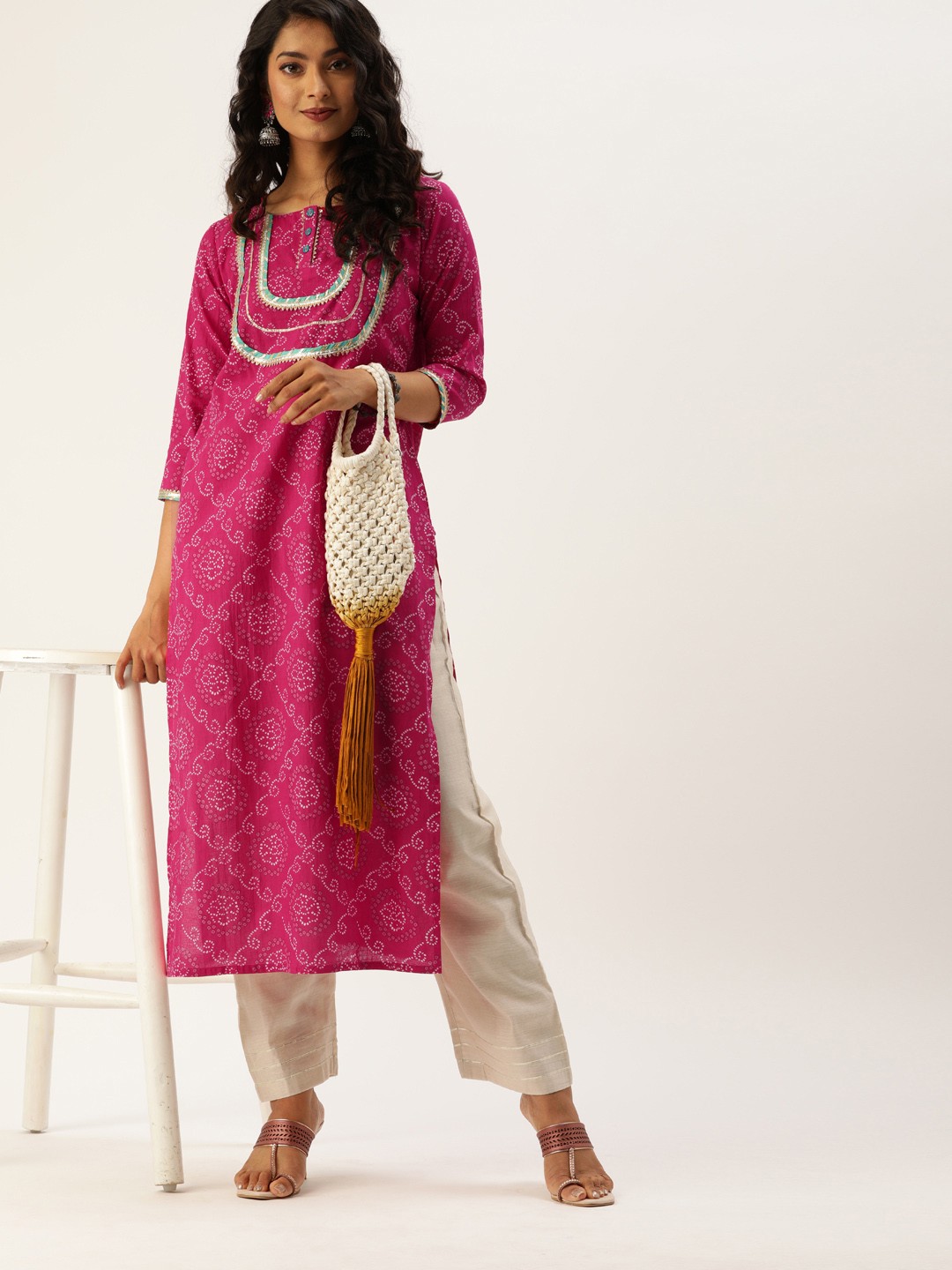 

Varanga Women Fuchsia Pink & White Bandhani Printed Straight Kurta with Zari Detailing
