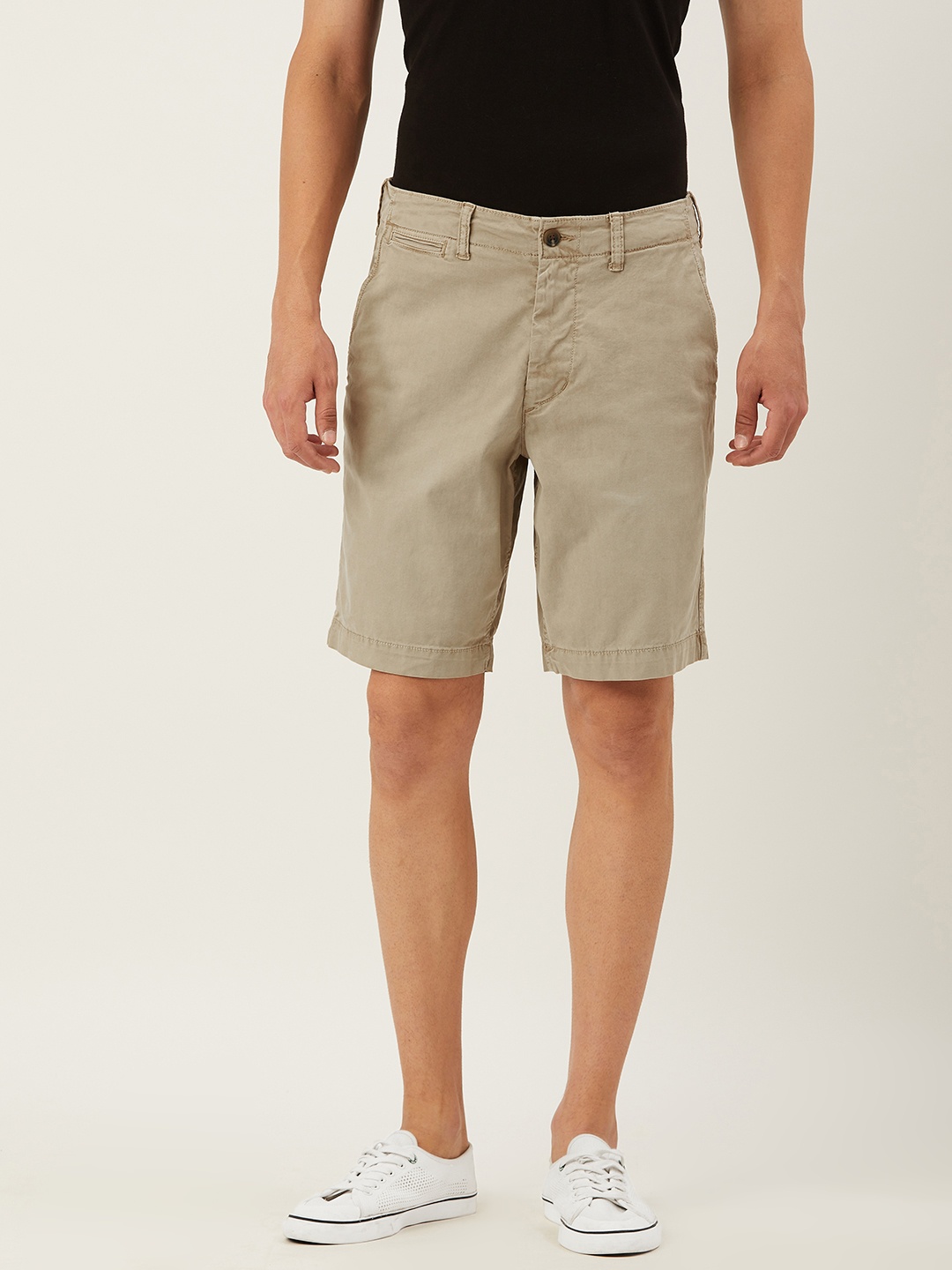 

AMERICAN EAGLE OUTFITTERS Men Khaki Solid Regular Fit Chino Shorts