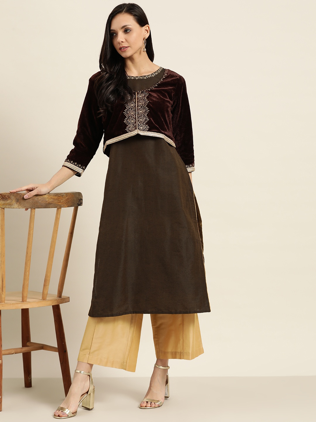 

Sangria Women Olive Brown Solid Straight Kurta with Ethnic Jacket