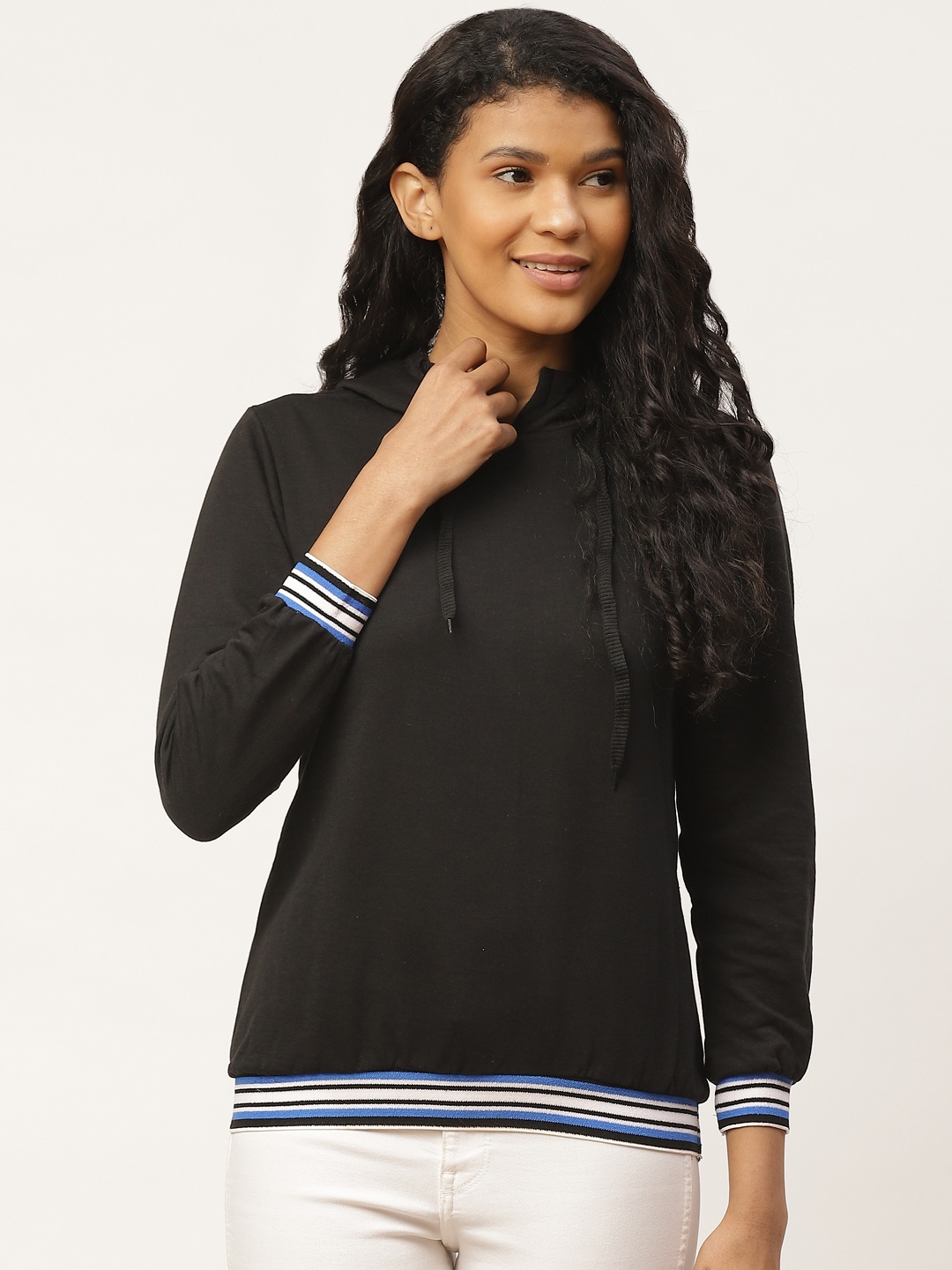 

Belle Fille Women Black Solid Hooded Sweatshirt