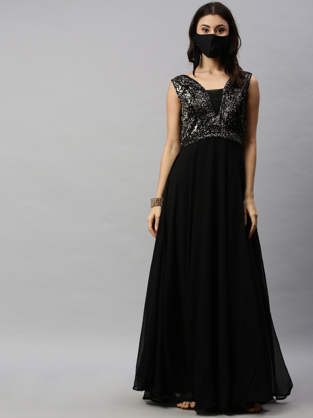 

Ethnovog Women Black Made to Measure Solid Sequinned Maxi Dress with Matching Mask