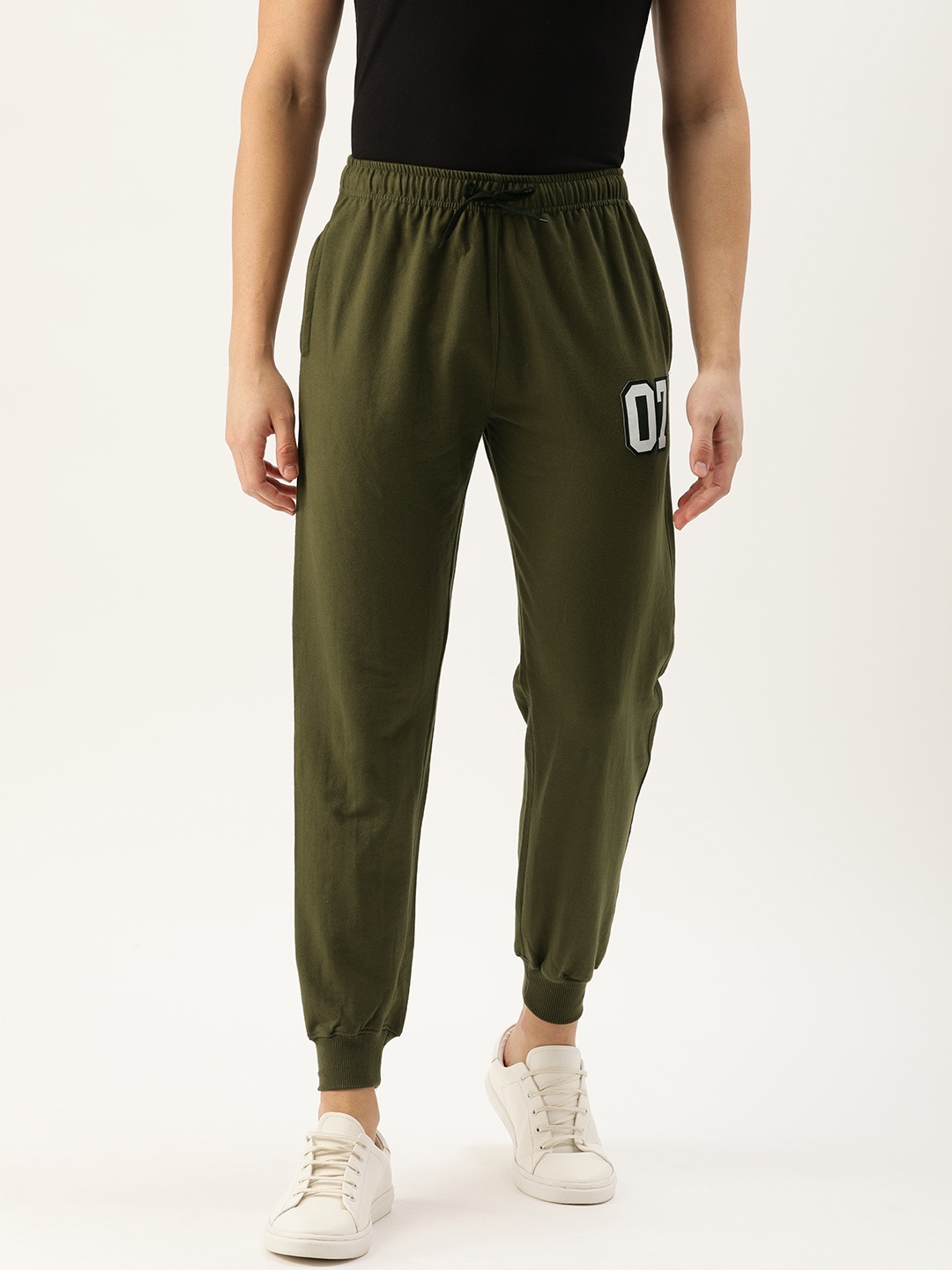 

Rodzen Men Olive Green Solid Straight Fit Casual Joggers With Applique Detailing