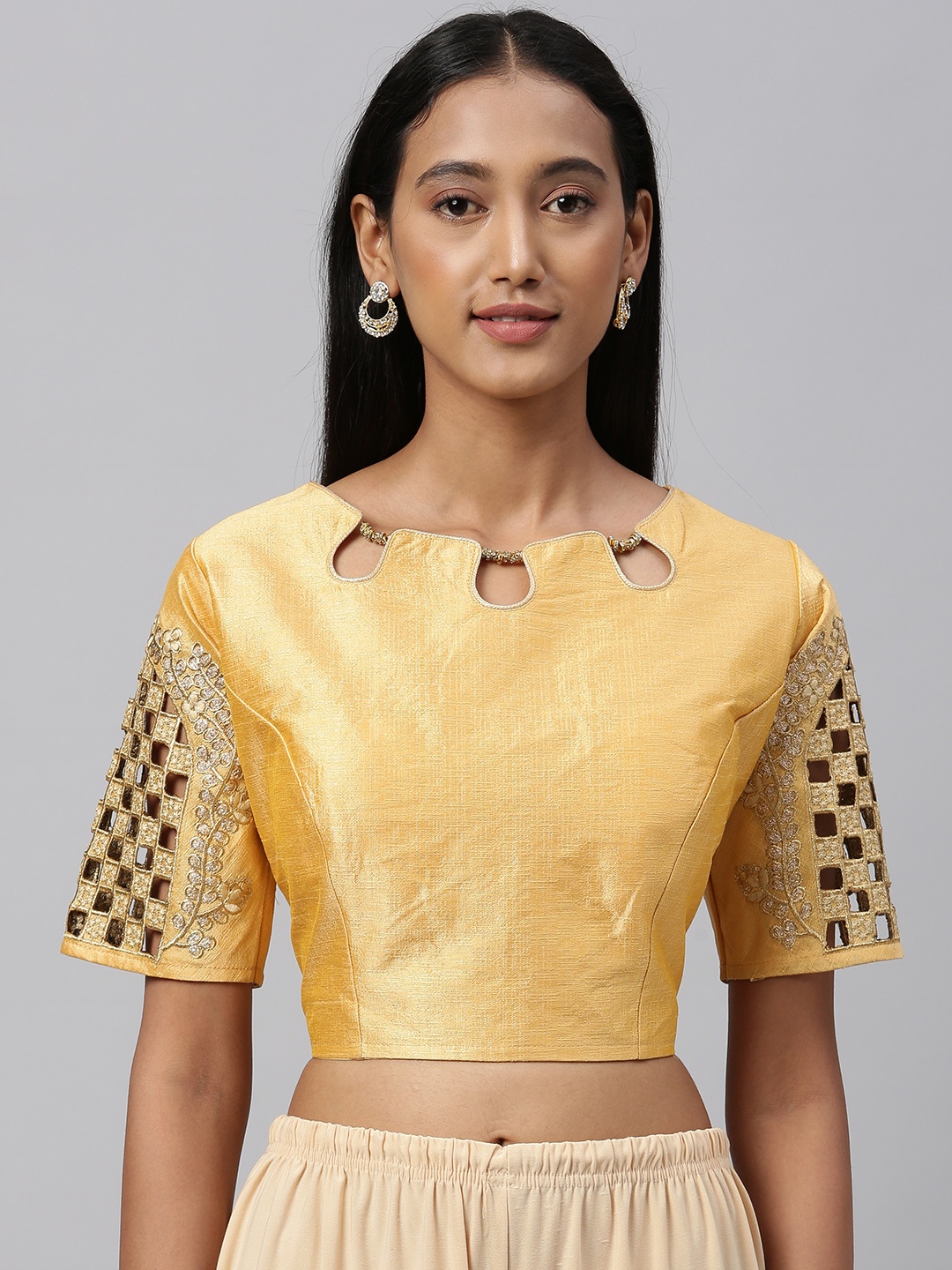 

Amrutam Fab Women Cream-Coloured & Gold-Coloured Embroidered Saree Blouse