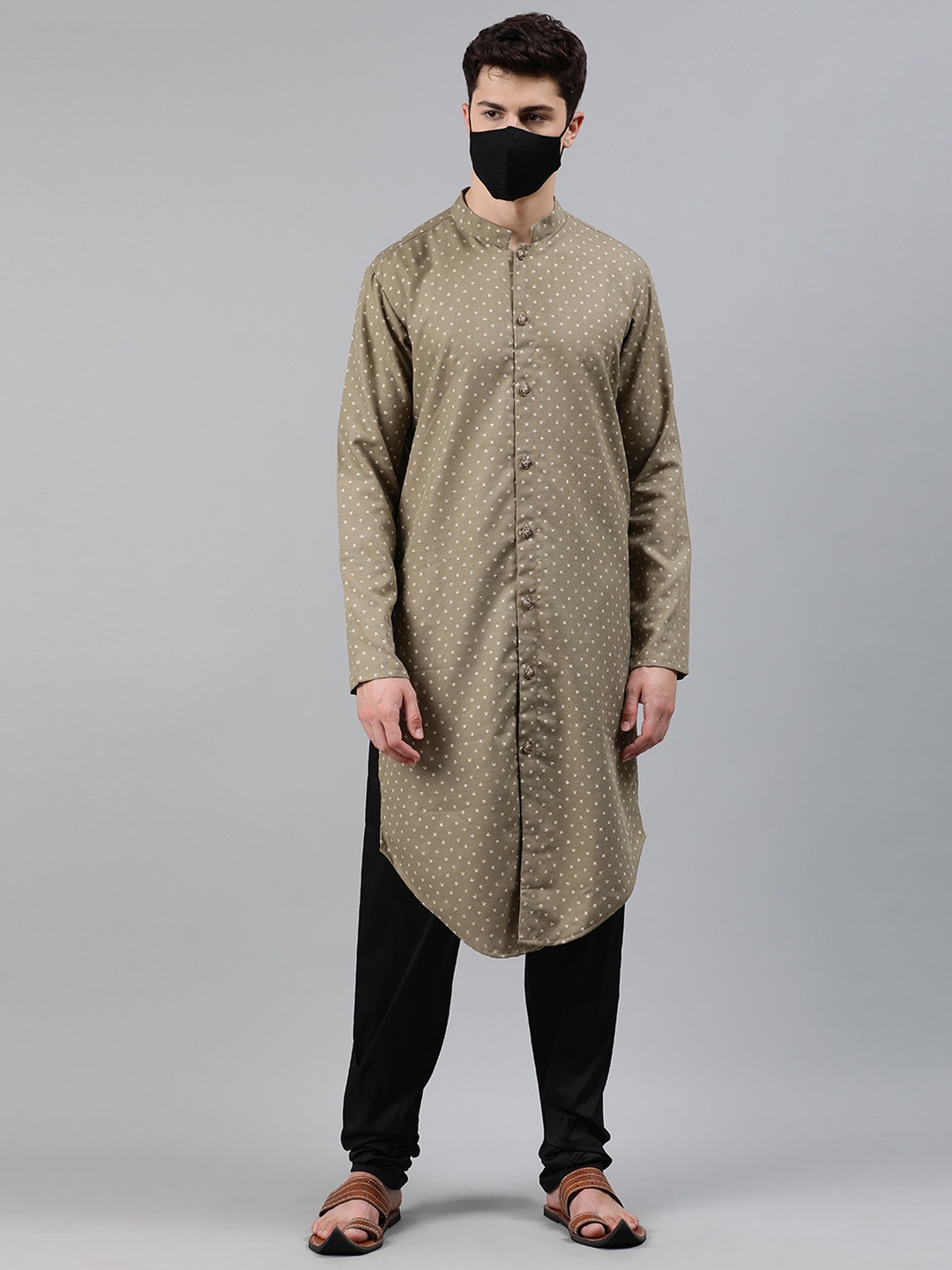 

EthnoVogue Men Beige & Black Printed Kurta with Churidar