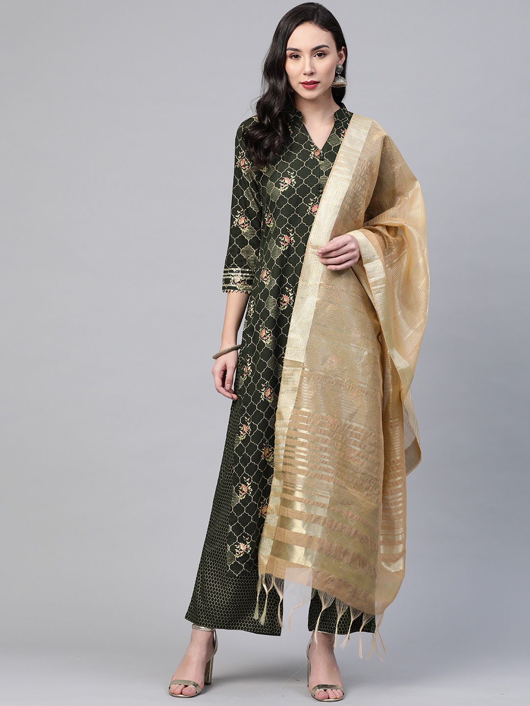 

Indo Era Women Green & Golden Foil Printed Kurta with Palazzos & Dupatta