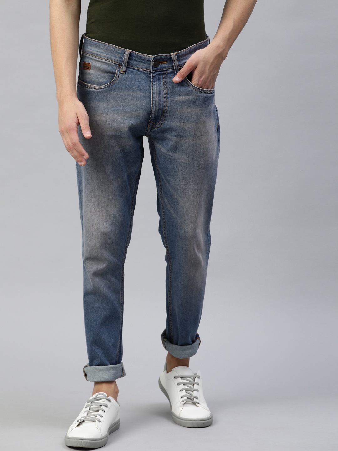 

WROGN Men Blue Slim Fit Mid-Rise Clean Look Stretchable Jeans