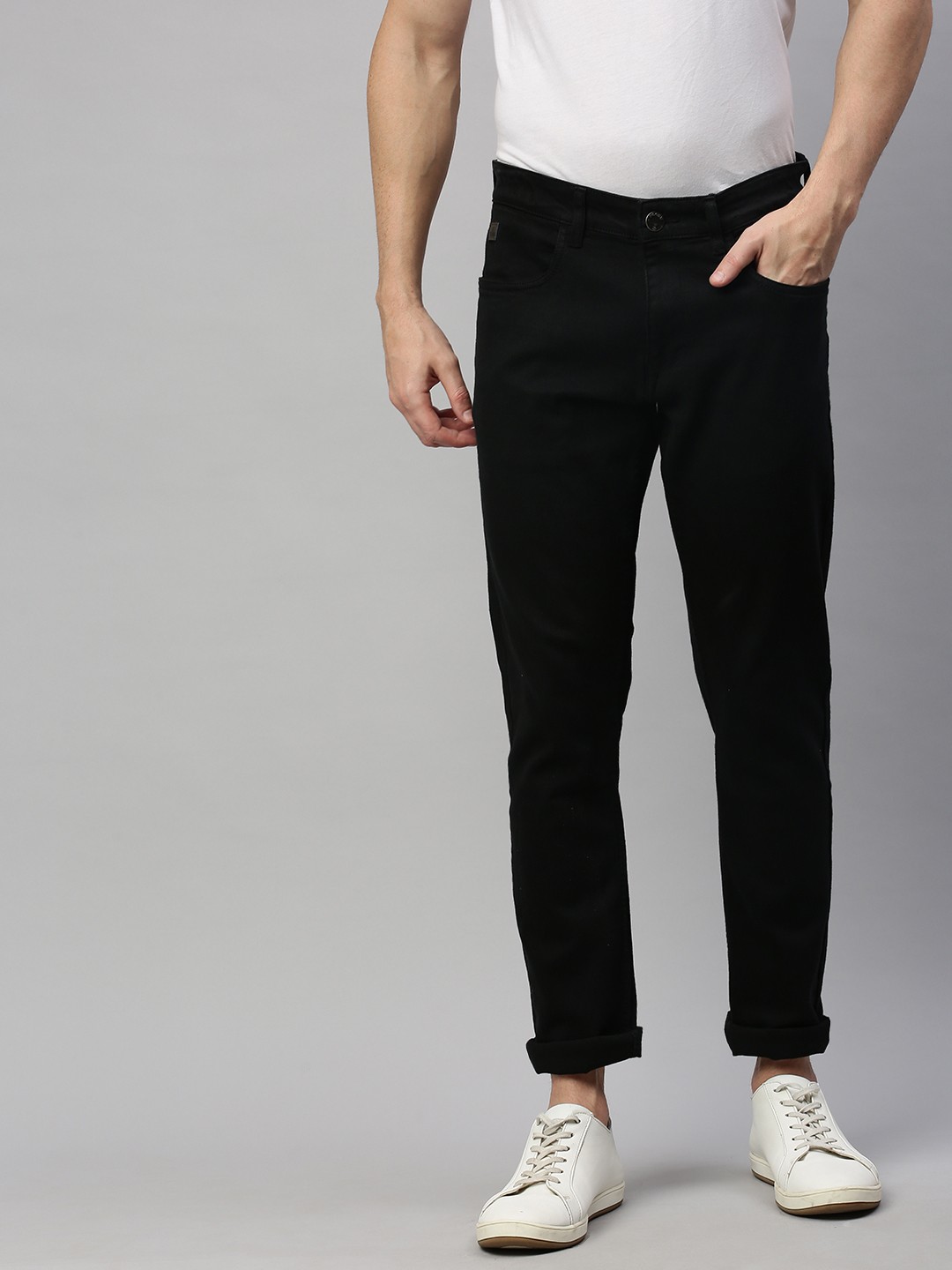 

WROGN Men Black Slim Fit Mid-Rise Clean Look Stretchable Jeans