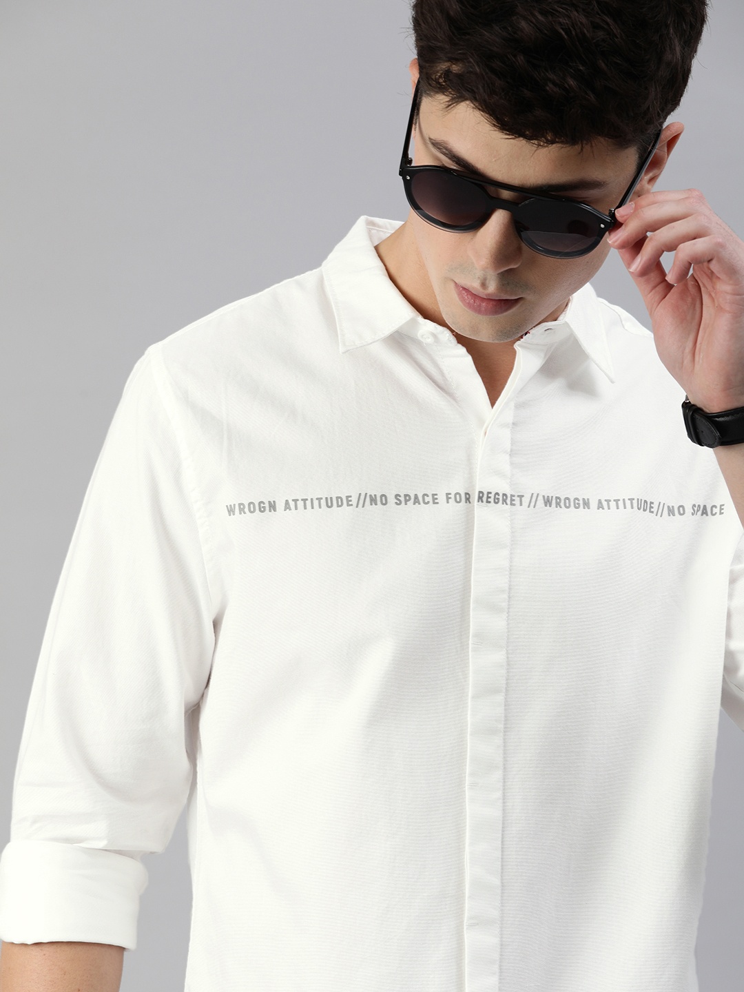 

WROGN Men White Slim Fit Printed Casual Shirt