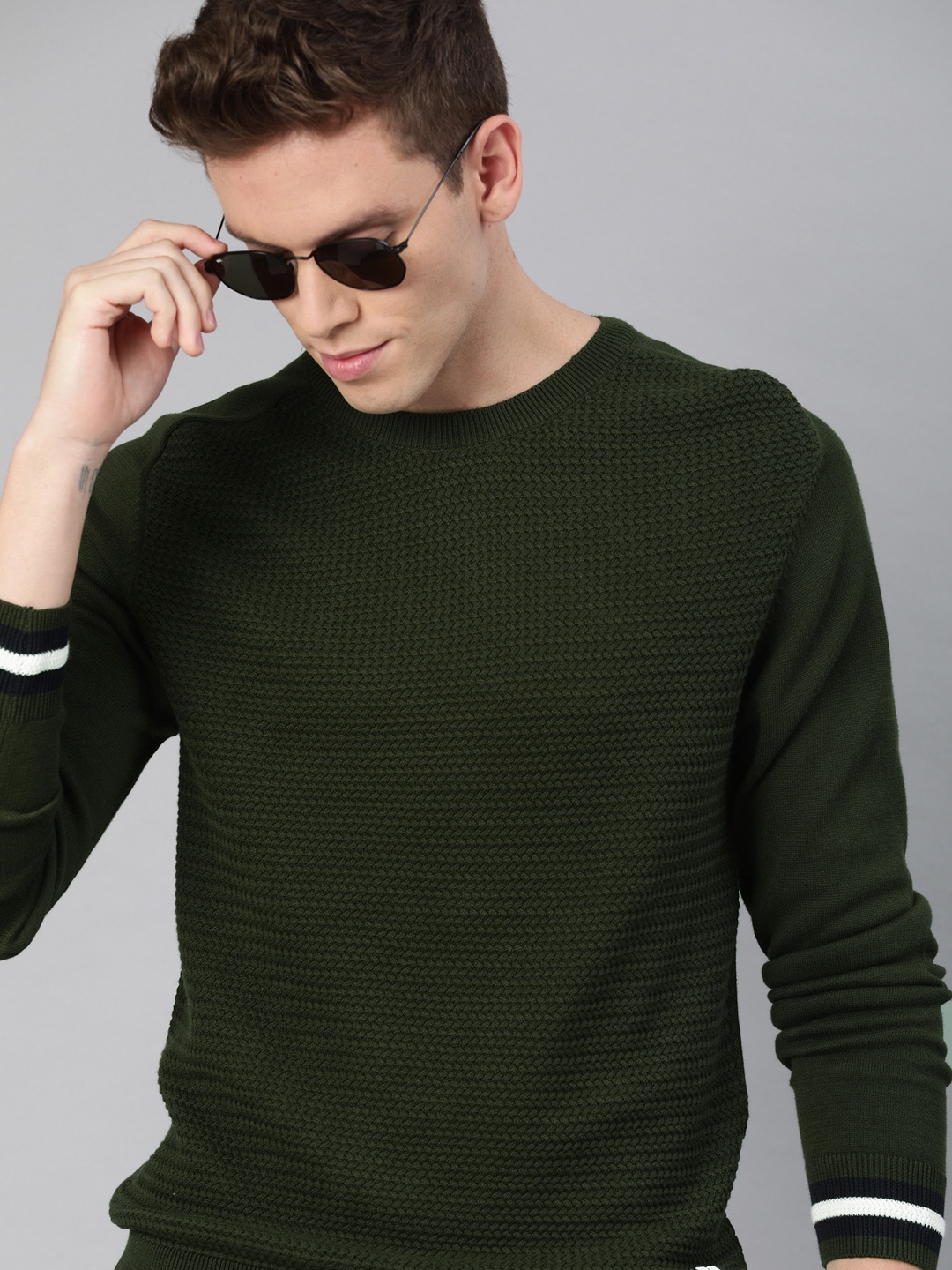 

WROGN Men Olive Green Slim Fit Self Design Pullover Sweater