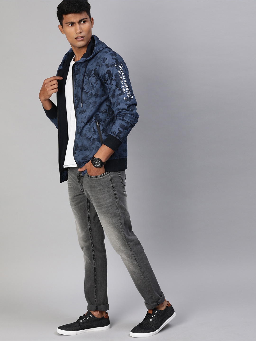 

WROGN Men Navy Blue Slim Fit Printed Hooded Sweatshirt